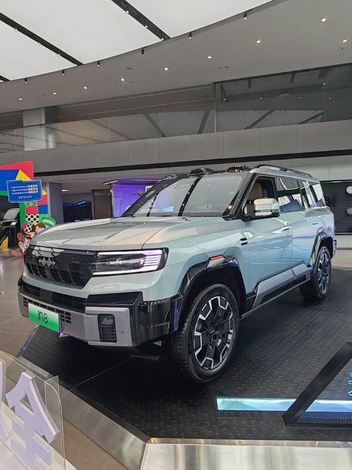东莞东坑镇悦振特企业管理咨询比亚迪方程豹硬派越野的爆款，英菲尼迪35周年与你共成长